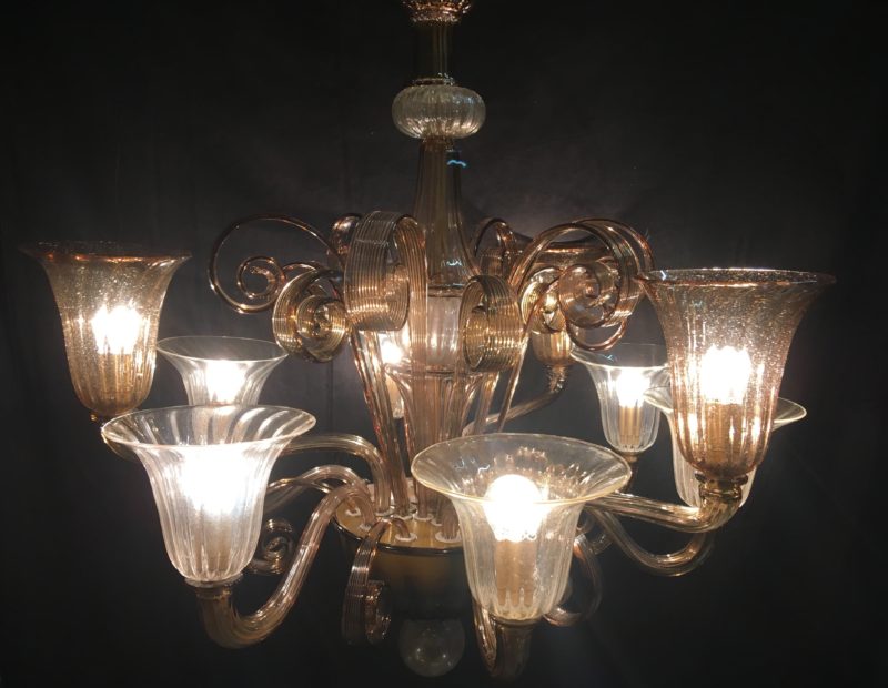 Lampadario ditta Cesare Toso color ocra e bianco trasparente 1970 Murano.