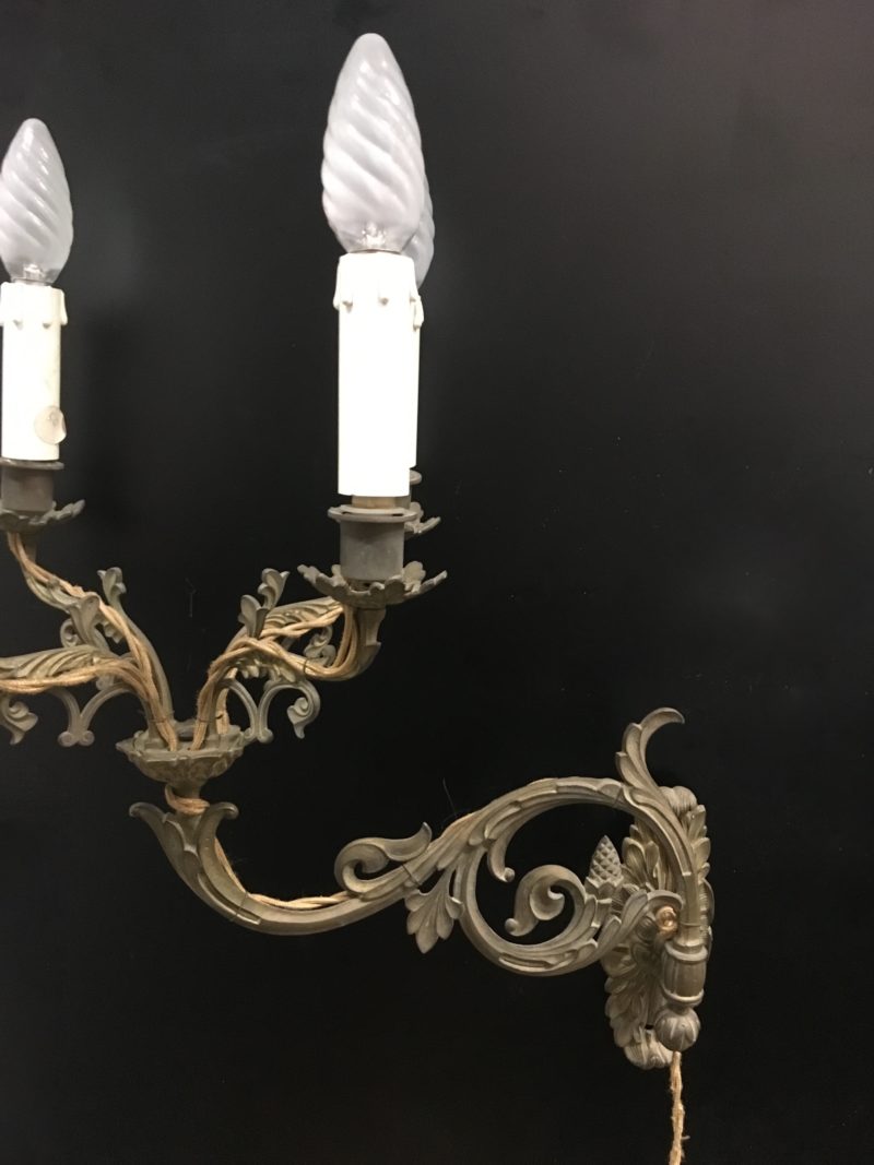 Applique italiane 1940 in bronzo, singola
