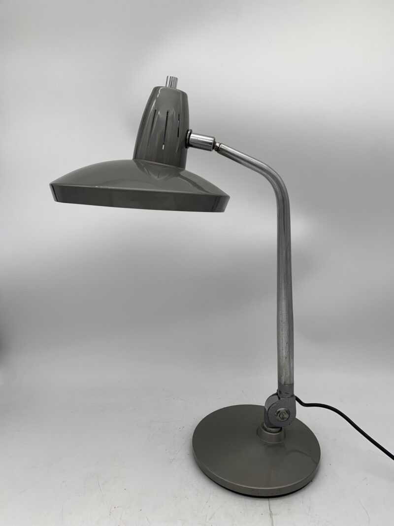 lampada da tavolo in cromo anni 1960 vintage attribuito a Sarfatti industriale - immagine 4