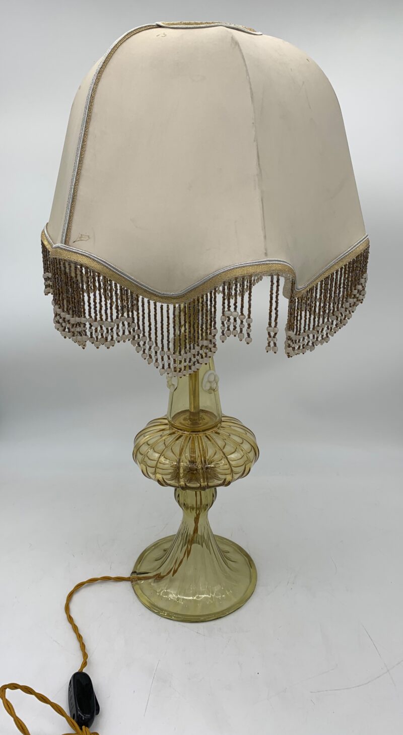 Lampada da tavolo singola vintage made in italy attribuita a A.V.E.M. Murano